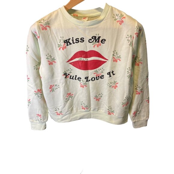 Holiday Time Light Green Kiss Me Yule Love It Graphic Sweatshirt SZ Medium - Picture 1 of 6